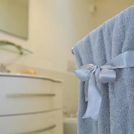 Vacanza Giuliana 펜션 레우카